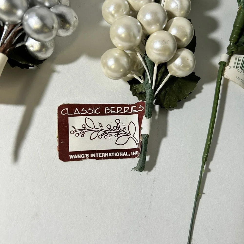 Lot of 8 Vintage Christmas Floral Stems Michaels Decor‎ Winter Holiday Greenery